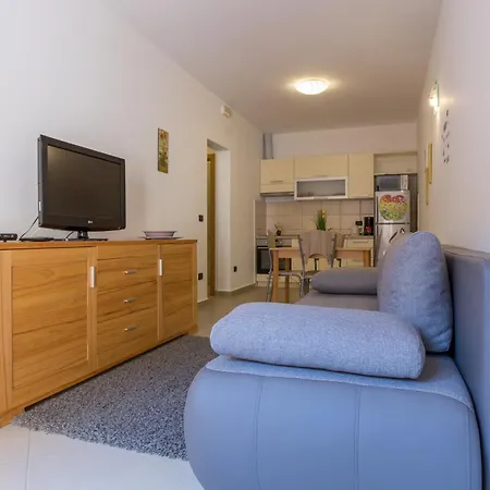 蜜玛别墅酒店 *